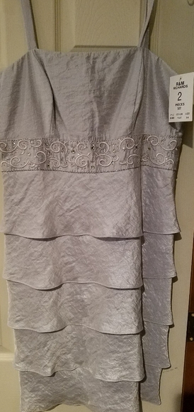 Evening/Party Dress - Picture 3 of 7